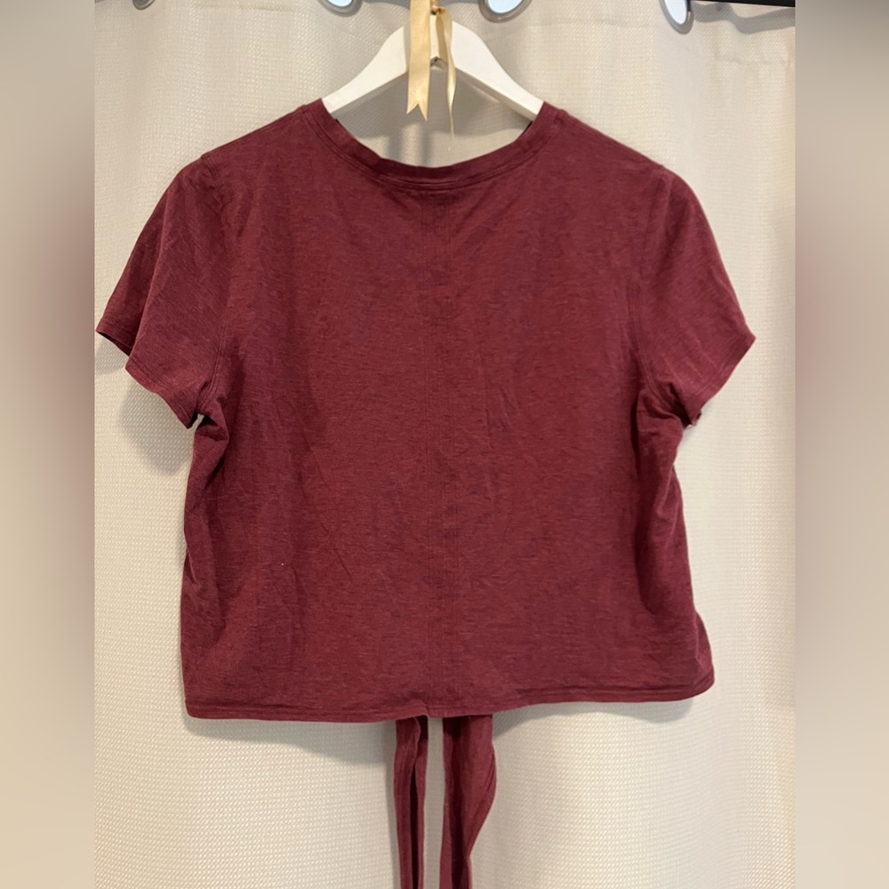 Lululemon crop wrap tee - maroon - sz 6